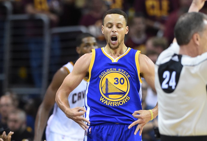 Curry Cleveland x Golden State (Foto: Reuters)