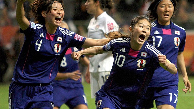 Homare Sawa gol Japão futebol feminino (Foto: Reuters)