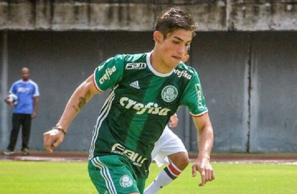 Atacante Aníbal, do time sub-17, fez seis gols no jogo deste sábado (Foto: Divulgação)