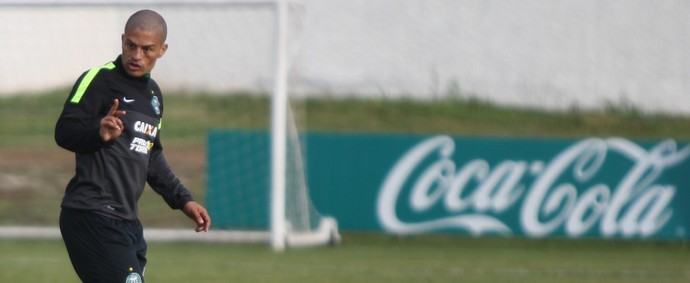 Alex Coritiba treino (Foto: Divulgação / Site oficial do Coritiba) Alex Coritiba treino (Foto: Divulgação / Site oficial do Coritiba)