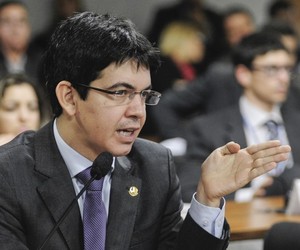 Randolfe Rodrigues (Foto: Geraldo Magela/Agência Senado)