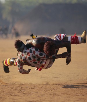 Índios fazem ritual no Xingu para lembrar cacique morto em 2012 (Ueslei Marcelino/Reuters)