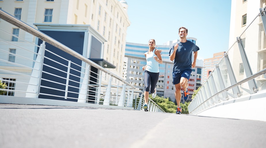 Aposte nas subidas: corrida em ladeira fortalece músculos e aumenta resistência