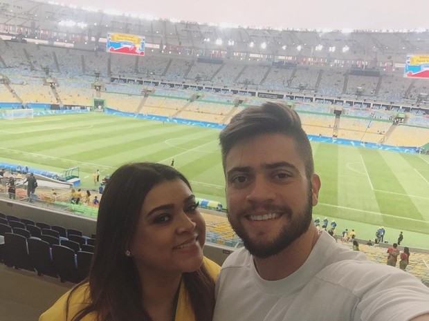 Pode colocar todas como Famosos curtem jogo do Brasil no Maracanã (Foto: Instagram / Reprodução)