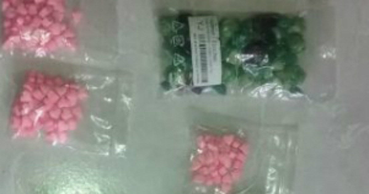 G1 Dois São Presos Em Flagrante Com 2 Mil Comprimidos De Ecstasy