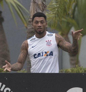 Jô é poupado, e Corinthians relaciona 22 jogadores para enfrentar o Audax