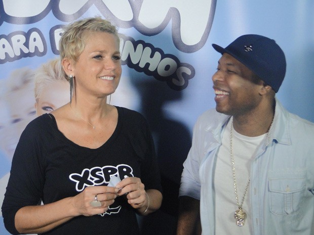 Xuxa, Buchecha e outros cantores lançam o DVD ‘XSPB 12’ (Foto: TV Xuxa/TV Globo)