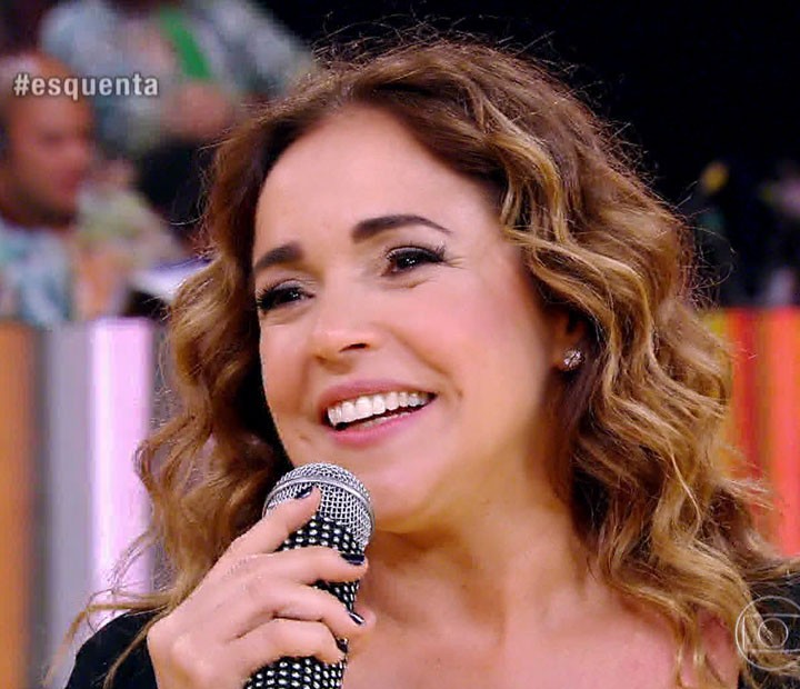 Daniela Mercury fala sobre preconceito e campanha internacional (Foto: Esquenta / TV Globo)