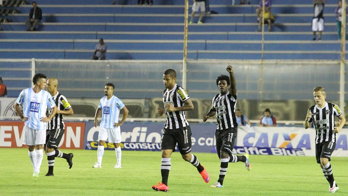 Gol do Ceará Macaé x Ceará - Campeonato Brasileiro Série B (Foto: Tiago Ferreira)