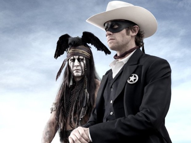 Johnny Depp e Armie Hammer em cena do filme ''''O cavaleiro solitário'''' (Foto: Divulgação)