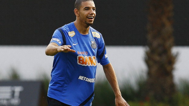 Bruno Peres Santos (Foto: Ricardo Saibun / Divulgação Santos FC)