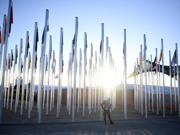 Soldado marroquino faz guarda na COP 22, em Marrakesh (Foto: Stephane de Sakutin/AFP)