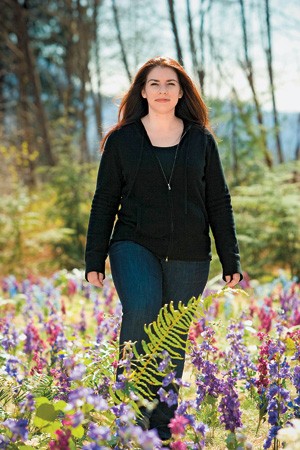 A CRIADORA A escritora Stephenie Meyer em 2011 no set. “Com o sucesso, aprendi a ser corajosa” (Foto: divulgação)
