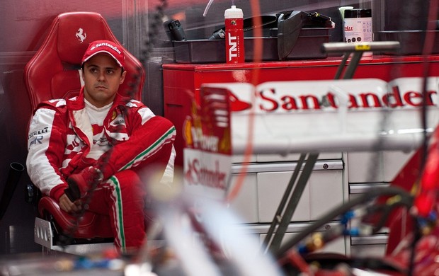 Felipe Massa passou a maior parte do treino nos boxes da Ferrari na Coreia do Sul (Foto: Getty Images)