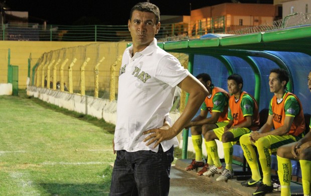 Ferrim, treinador do Picos (Foto: Josiel Martins)