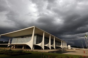 Tempestade no Planalto (Foto: Arquivo Google)