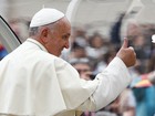 Papa vai rifar presentes para levantar recursos aos pobres