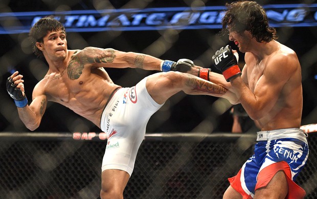 Akbarh Arreola e Tiago Trator luta UFC (Foto: Kyle Terada-USA TODAY Sports / Reuters)