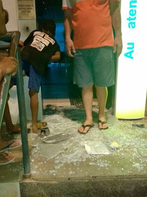 Criminosos explodiram cofre de banco no município de Santana, na Bahia (Foto: Blog Sigi Vilares)