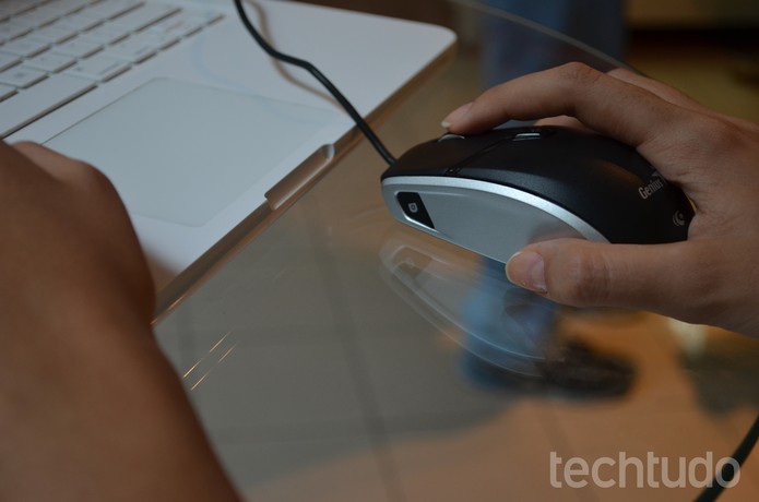 Genius Cam Mouse All-in-One (Foto: Karla Freire/TechTudo) Genius Cam Mouse All-in-One (Foto: Karla Freire/TechTudo)