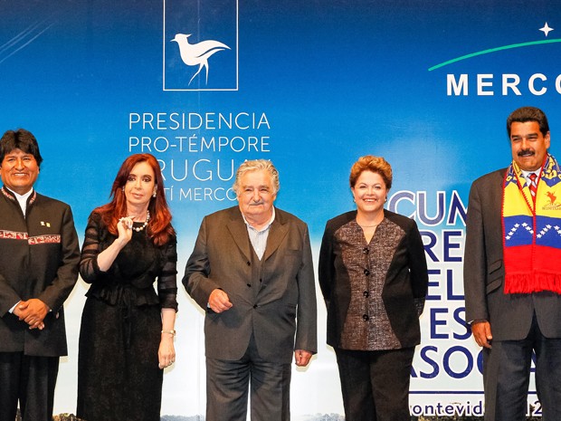 Presidentes durante Reunião de Cúpula dos Estados Parte e Estados Associados do Mercosul (Foto: Roberto Stuckert Filho/PR)