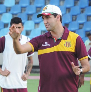 Técnico do Sampaio, Léo Condé, diz que trabalho com Henrique e Felipe deve ser cauteloso (Foto: Sampaio / Divulgação) Técnico do Sampaio, Léo Condé, diz que trabalho com Henrique e Felipe deve ser cauteloso (Foto: Sampaio / Divulgação)