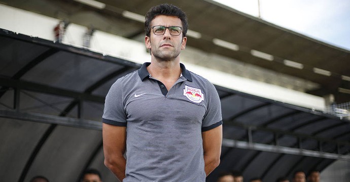 Pelo RB Brasil, Valentim reencontra o Palmeiras com sonho de um dia voltar