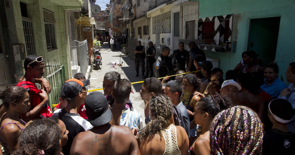 G1 Operações Da Pm Em Favelas Do Rio Deixam Duas Pessoas Mortas