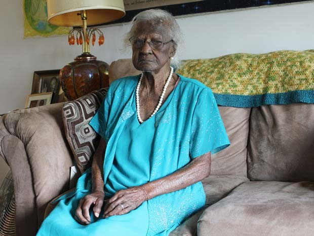 Foto de 2014 mostra a americana Jeralean Talley, de 115 anos, a pessoa mais velha do mundo (Foto: AP Photo/Detroit Free Press, Elisha Anderson)