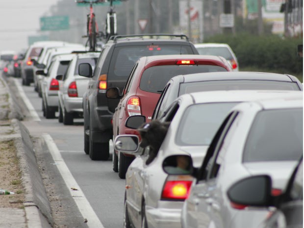 BR-376 na manhã desta sexta-feira (7)  (Foto: Luiz Fernando Martins / RPC TV)