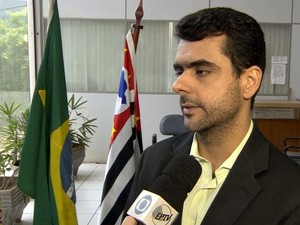 Ao menos 12 traficantes presos são de Araraquara, revelou o delegado (Foto: Rodrigo Sargaço/EPTV)