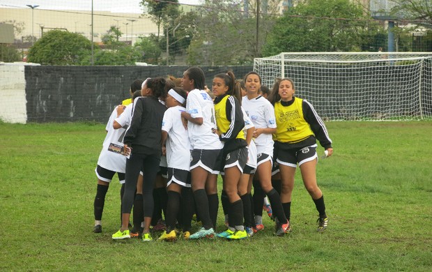 Equipe futebol feminino São Vicente (Foto: Bruno Gutierrez)