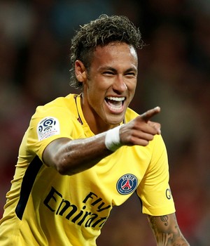 Neymar comemora gol do PSG (Foto: REUTERS/Benoit Tessier)
