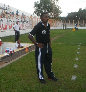 Vanin, técnico do Cori-Sabbá (Foto: Floriano News)