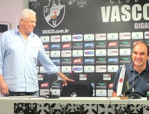 Dinamite e Ricardo Gomez, Apresentação Rafael Vaz, Vasco (Foto: Globoesporte.com)