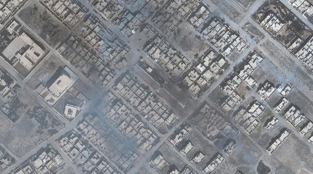 Bartella fica a 15 km de Mossul  (Foto: STRATFOR, ALLSOURCE ANALYSIS, DIGITAL GLOBE)