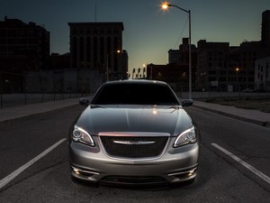 Chrysler 2013.5 200 S Special Edition  (Foto: Divulgação)