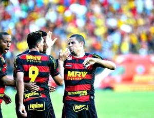 Sport x Fluminense (Foto: Aldo Carneiro/Pernambuco Press)