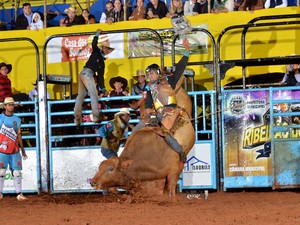 Peão Lucas Divino vai disputar prova no Rodeio de Jaguariúna pela primeira vez (Foto: Ricardo Mariotto)