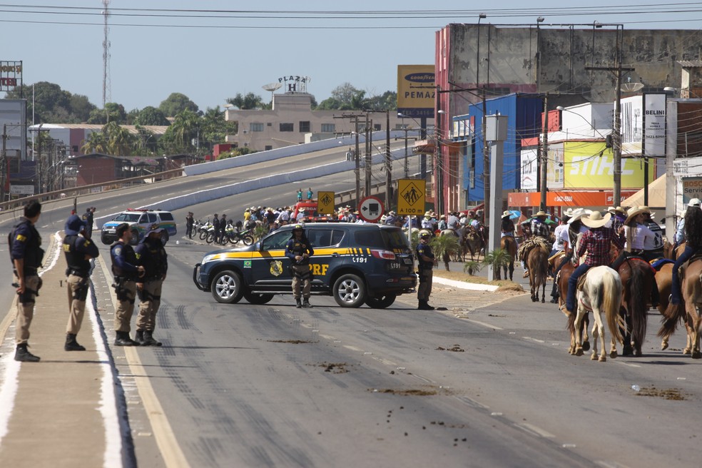 Polícias rodoviária e militar fizeram a monitoração do evento (Foto: Pâmela Fernandes/G1)