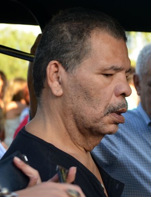 Maguila se emocionou na despedida ao narrador Luciano do Valle (Foto: Fernando Pacífico / G1 Campinas)