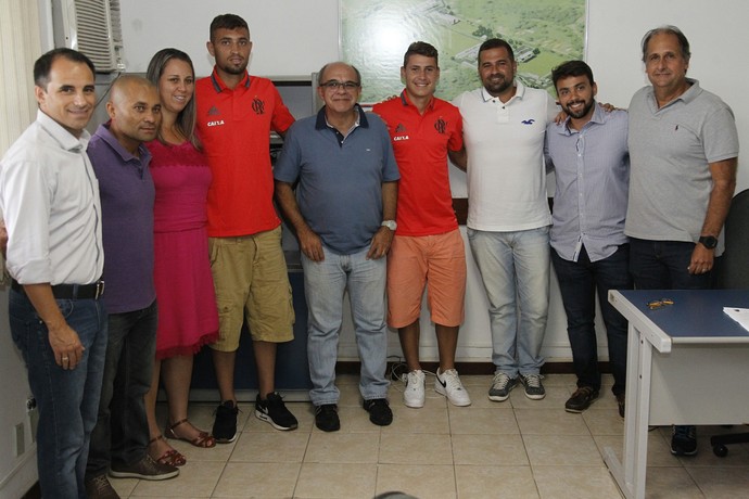 Léo Duarte e Matheus Sávio renovam com o Flamengo até dezembro de 2019 (Foto: Gilvan de Souza/Fla Imagem)