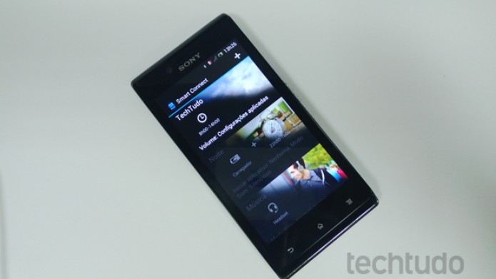 Xperia J traz Smart Connect, que automatiza ações no celular (Foto: Elson de Souza/TechTudo) Xperia J traz Smart Connect, que automatiza ações no celular (Foto: Elson de Souza/TechTudo)