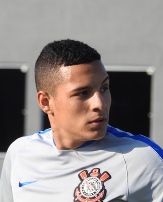 Pomada com substância proibida pela CBF retirou Arana de jogo do Timão