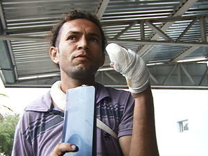 Não tem o material necessário, diz paciente (Foto: Reprodução / TV Asa Branca)