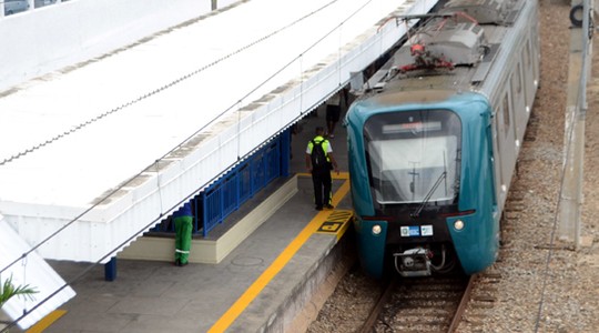 Trem da Supervia na estação Ferroviária Olimpica (Foto: Luiz Gomes /Fotoarena/Folhapress) Trem da Supervia na estação Ferroviária Olimpica (Foto: Luiz Gomes /Fotoarena/Folhapress)
