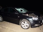 Jovem sai de carro após batida na BA e morre atropelado por outro veículo