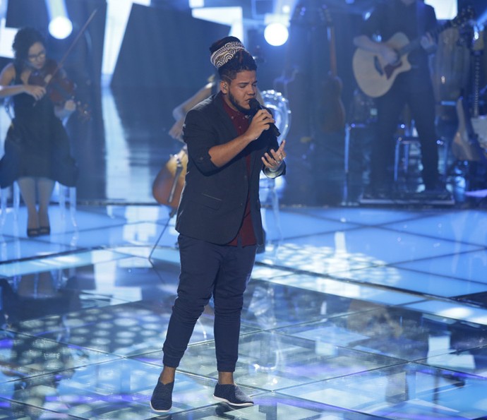 Afonso Cappelo cantou em italiano pela segunda vez no 'The Voice' (Foto: Artur Meninea/Gshow) Afonso Cappelo cantou em italiano pela segunda vez no 'The Voice' (Foto: Artur Meninea/Gshow)