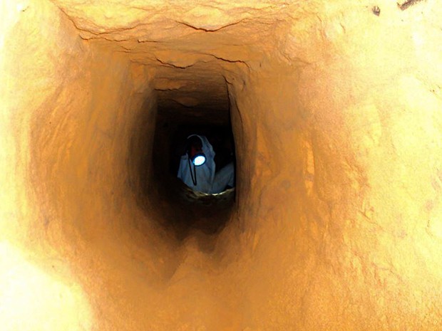 Agentes encontram caverna no presídio de Alcaçuz no RN (Foto: Divulgação/Coape)
