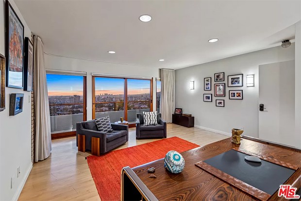 Zac Efron coloca mansão à venda em Los Angeles (Foto: Reprodução / Zillow)